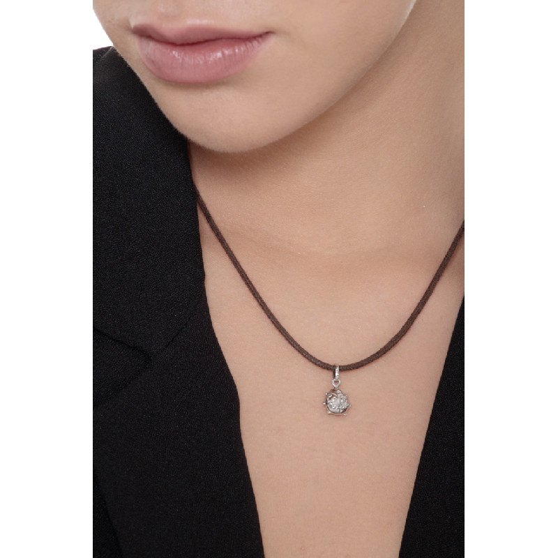 Ladybug in 18k white gold 