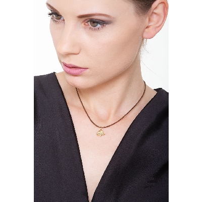 18k yellow gold elephant pendant