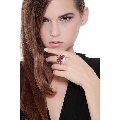 18k white gold band ring with rubies pear cut and diamonds 