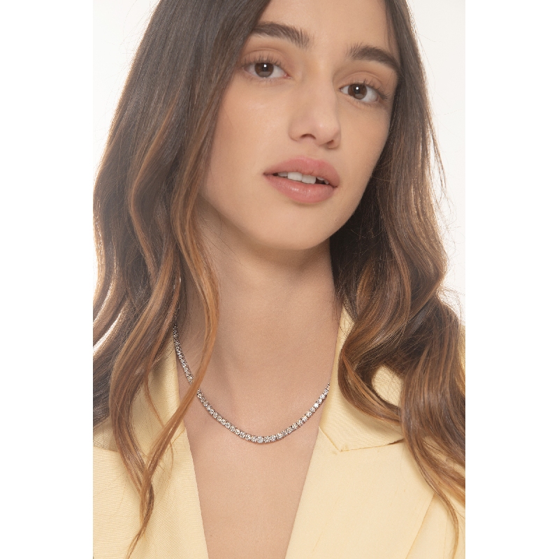 Gradueted tennis necklace in white gold 18k with diamonds