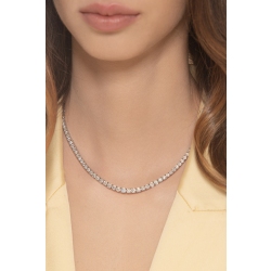 Gradueted tennis necklace in white gold 18k with diamonds 2