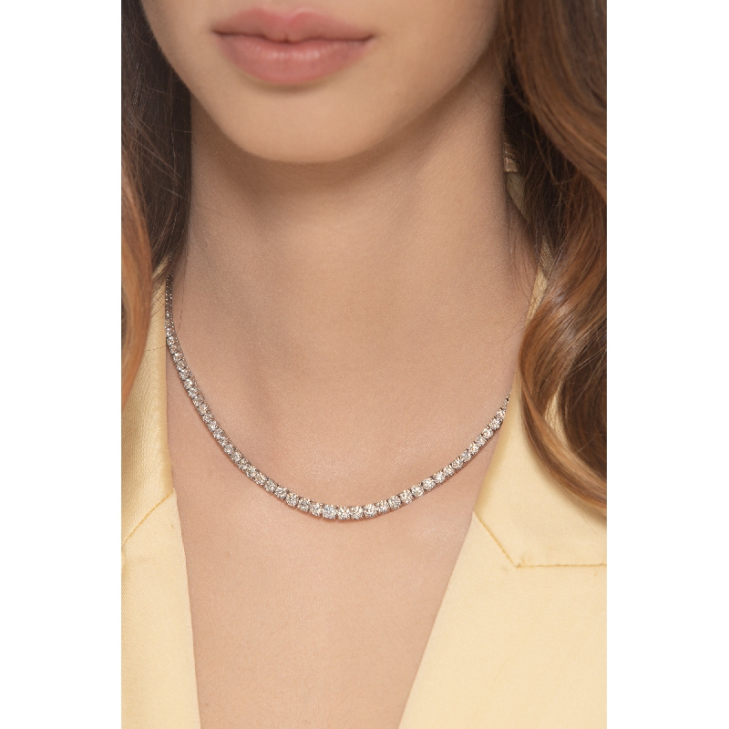 Gradueted tennis necklace in white gold 18k with diamonds