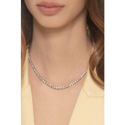 Gradueted tennis necklace in white gold 18k with diamonds