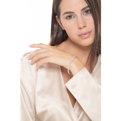 Bracciale tennis lineare modello griff quadro in oro bianco 18k con diamanti