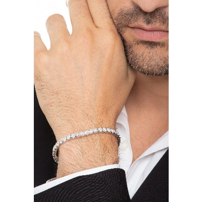18k white gold tennis bracelet with diamonds