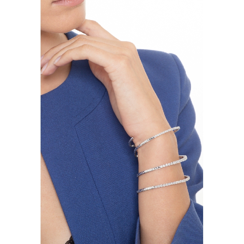 18k white gold semirigid spiral bracelet with diamonds