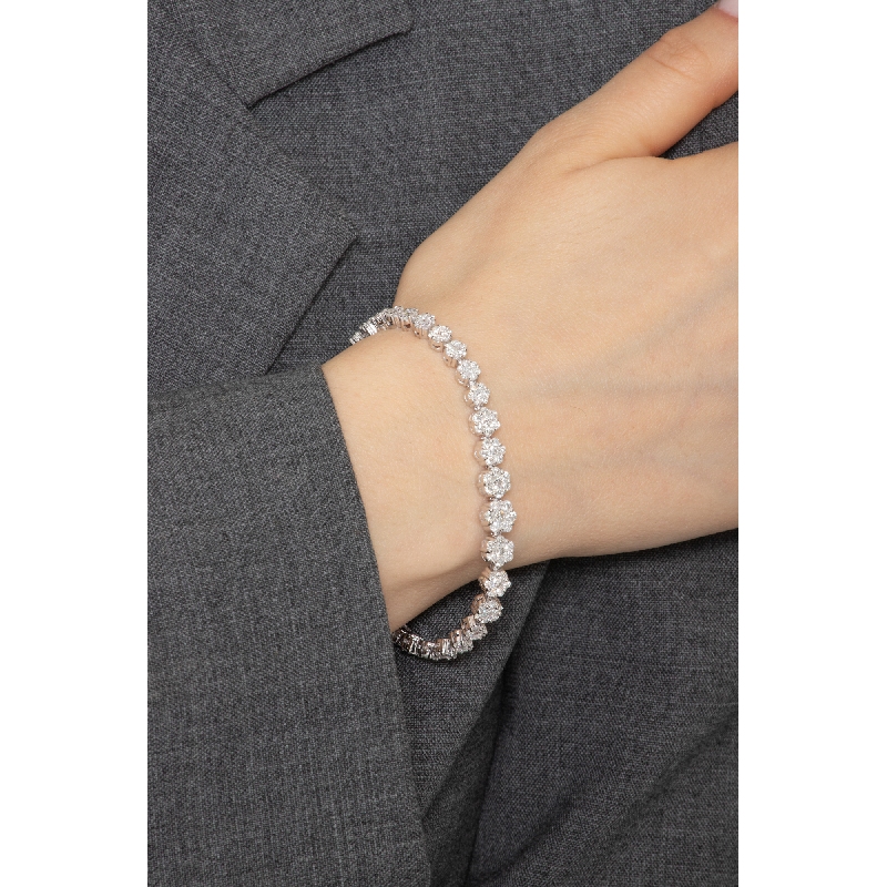 18k white gold illusion bracelet 