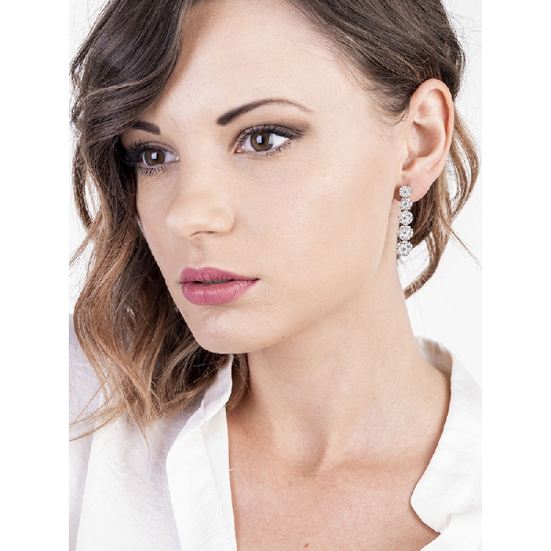 Orecchini in Oro Bianco 18k con pavè in Diamanti