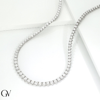 18k white gold graduated tennis necklace with diamonds