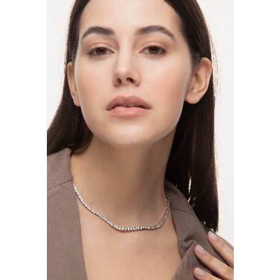 Gradueted diamond Tennis Chain White Gold Women