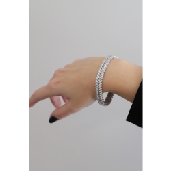 Bracciale in oro bianco 18k con maglie a spiga tipo navette in diamanti 2