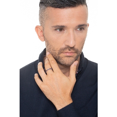 Anello Eternity in Oro Bianco 18k con Zaffiri Blu