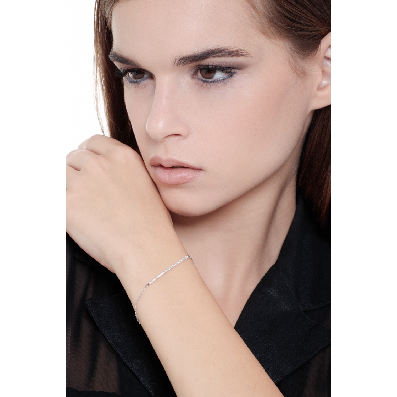 Bracciale in oro bianco 18k con barretta in diamanti