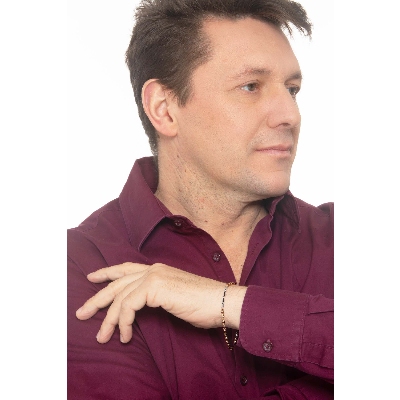 18k rose and white gold bracelet with black zircons