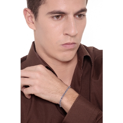 Bracciale Tennis piramide in oro Bianco 18k con Zaffiri Blu