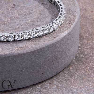 Bracciale Tennis lineare modello piramide in oro Bianco 18k con diamanti