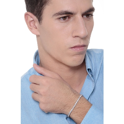 Bracciale Tennis lineare modello piramide in oro Bianco 18k con diamanti