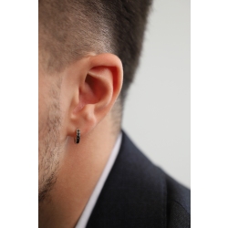 Mono orecchino a cerchio in oro bianco 18k con incastonati diamanti neri, uomo 2