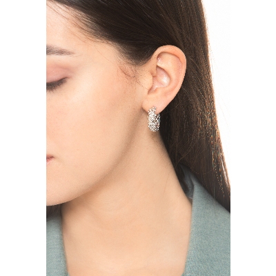 Orecchini a cerchio donna con diamanti in oro bianco 750