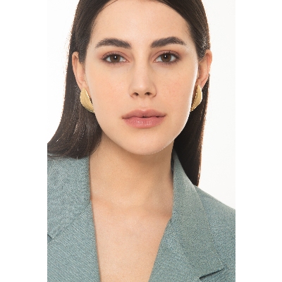 Orecchini a forma di petalo satinati e lucidi in oro giallo 18k