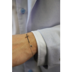 Bracciale in oro bianco 18k con croce e diamanti neri, Uomo 2