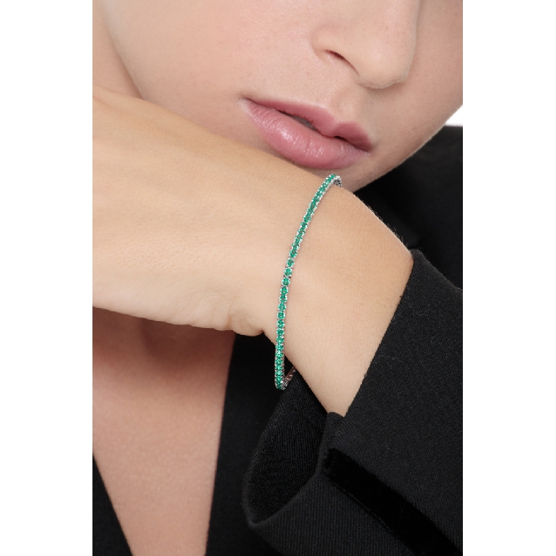 Square daw tennis bracelet with emeralds