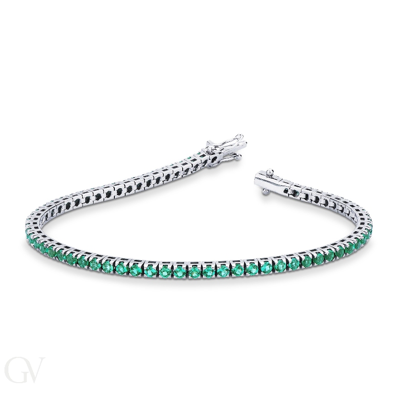 Square daw tennis bracelet with emeralds