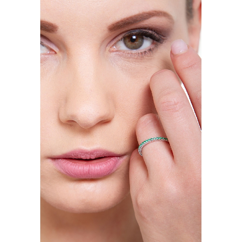 FEDE ETERNITY MOD.1  ORO BIANCO E SMERALDI. VEDI MISURE.