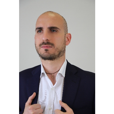 18k yellow gold anchor pendant