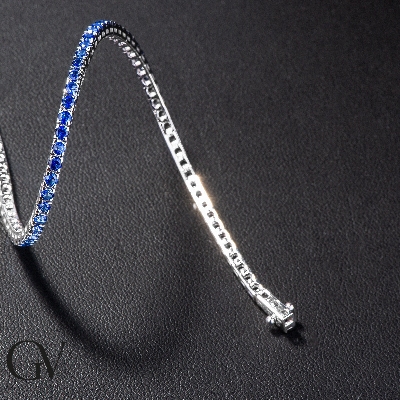Square daw tennis bracelet with sapphires 