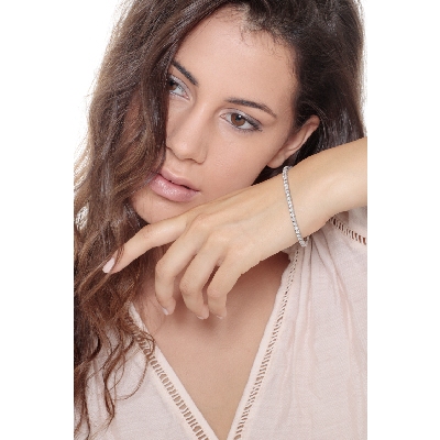 Bracciale Tennis lineare quadro in oro Bianco 18k con Diamanti