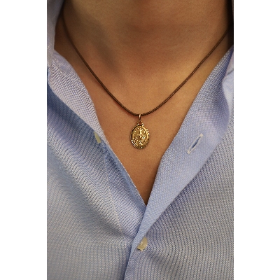 Medaglia sacra con Madonna in oro giallo 18k