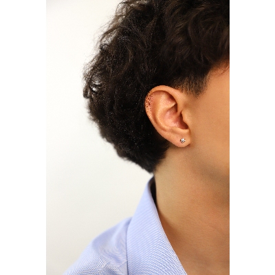 18k white gold zircon earrings, diameter of about 3.25mm