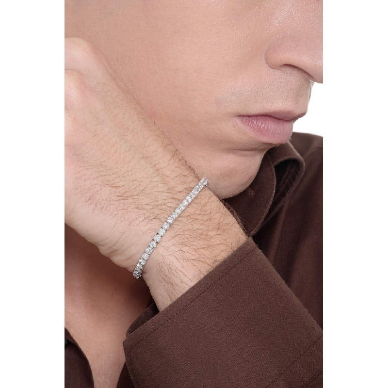 Bracciale Tennis lineare a griffe in oro Bianco 18k con Diamanti