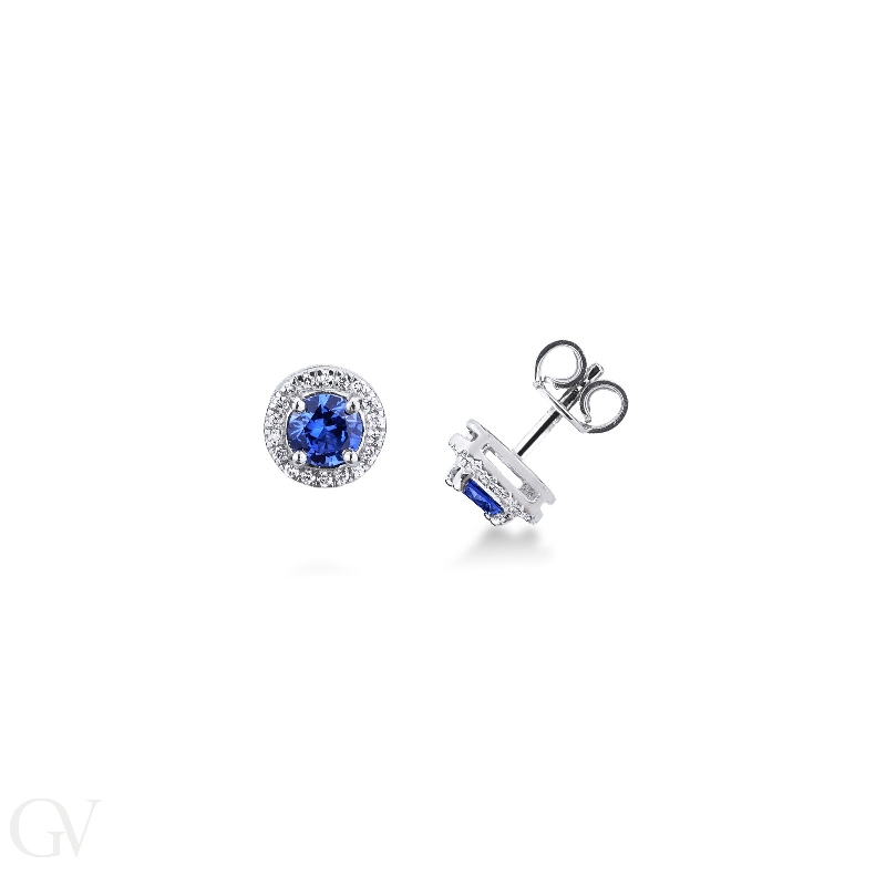 18k white gold earrings with blue sapphire and halo in diamonds