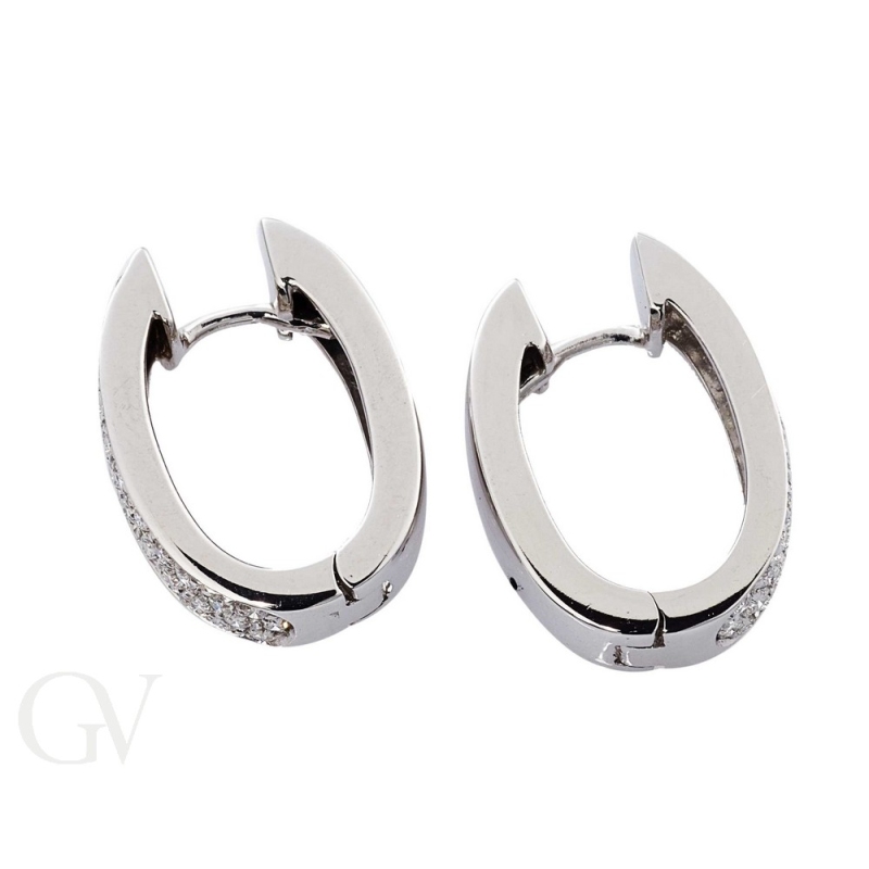 Woman oval earrings in white gold 18k with diamonds 