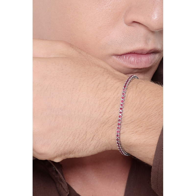 Pyramid top tennis bracelet with rubies