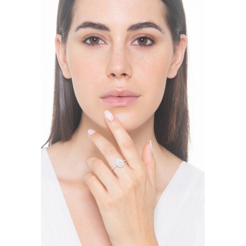 Anello con diamante taglio goccia 1.00ct GIA in oro bianco 18k