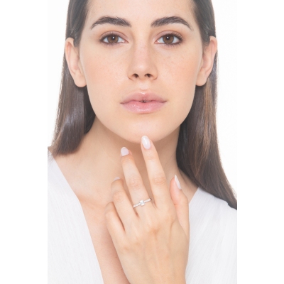 Anello con diamante taglio smeraldo 0.50ct  GIA in oro bianco 18k