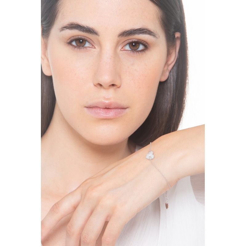 Bracciale in oro bianco 18k con cuore in pavè di diamanti