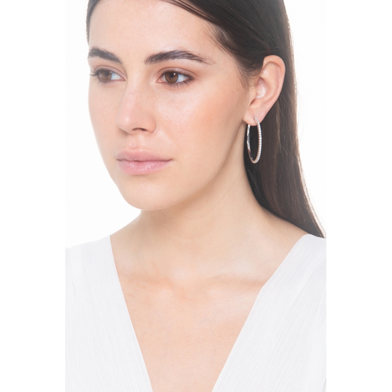 Orecchini a cerchio in oro bianco 18k con diamanti, ct. 1,05