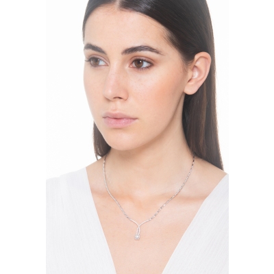 Fancy semirigid necklace with diamonds 