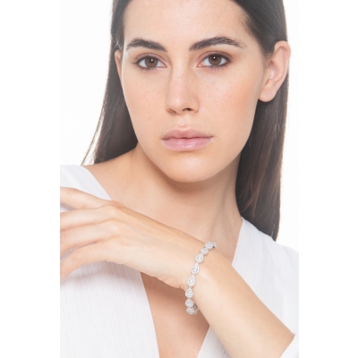 Bracciale design in oro bianco 18k con diamanti