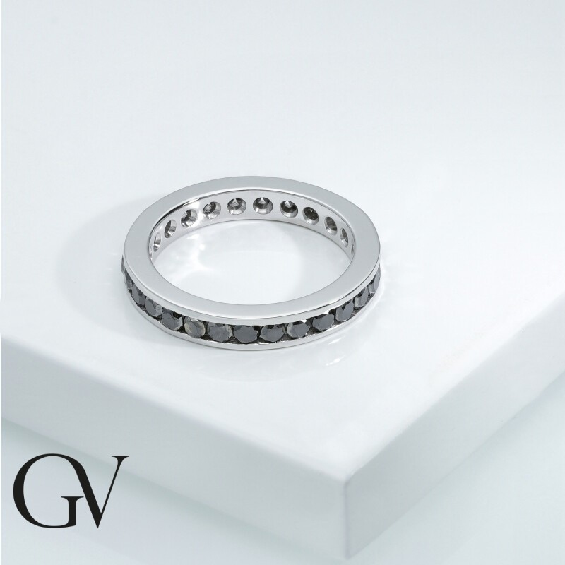 Anello eternity a binario in oro bianco 18k con diamanti neri