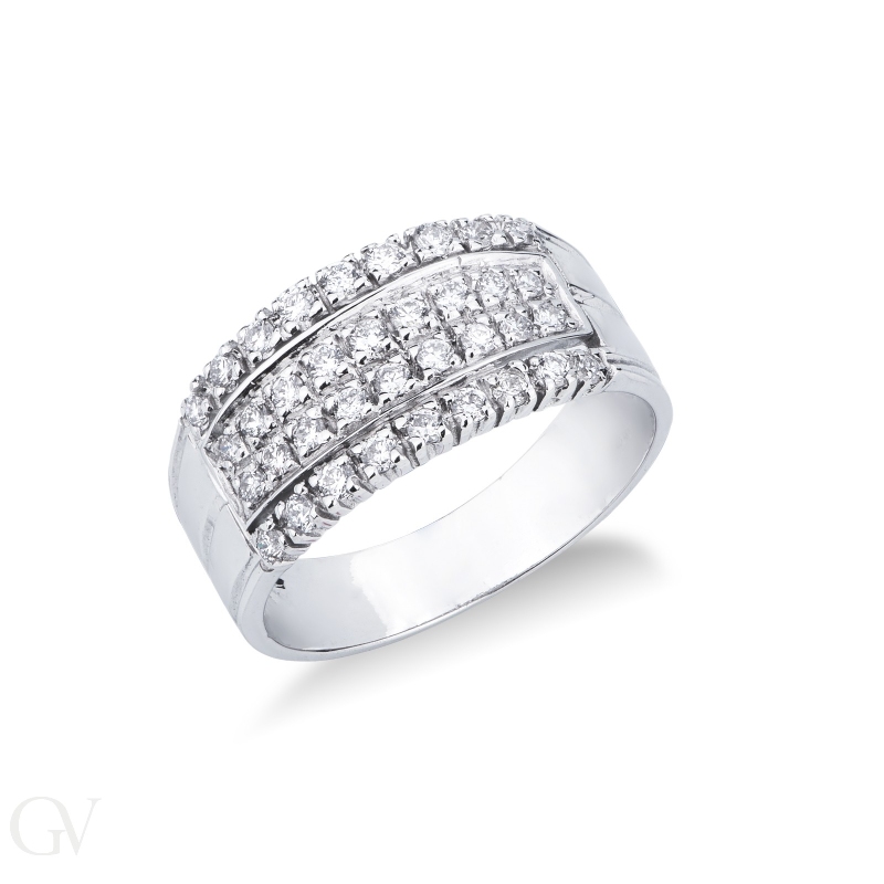 18k white gold ring with four rows of diamonds 