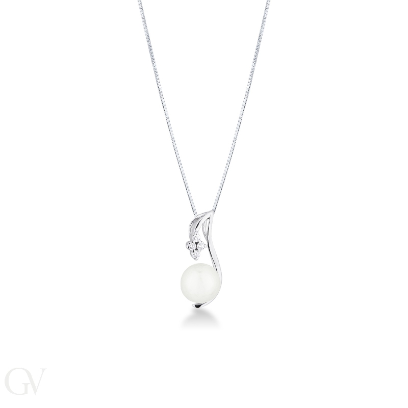 Necklace in 18k white gold with fancy pendant with pearl and one diamond