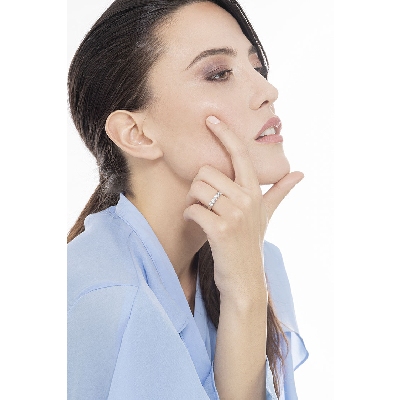 Anello Veretta a 5 pietre in Oro bianco 18k con diamanti ct. 1,00