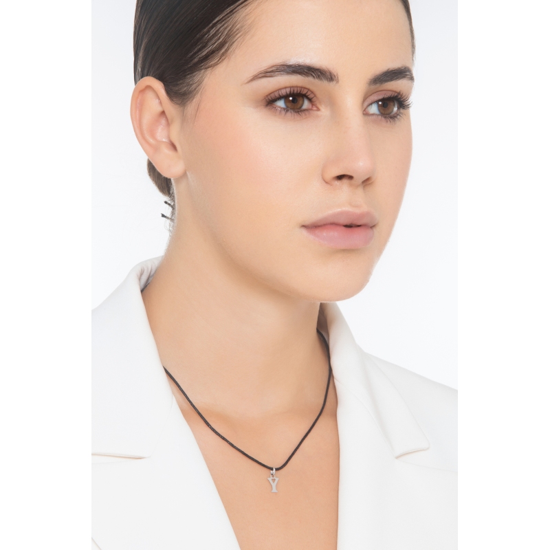 Ciondolo con lettera iniziale Y stampatello in oro bianco 18k