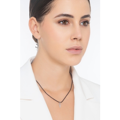 Ciondolo con lettera iniziale Y stampatello in oro bianco 18k