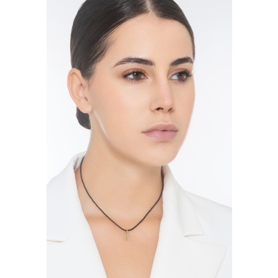 Ciondolo con lettera iniziale B stampatello in oro giallo 18k